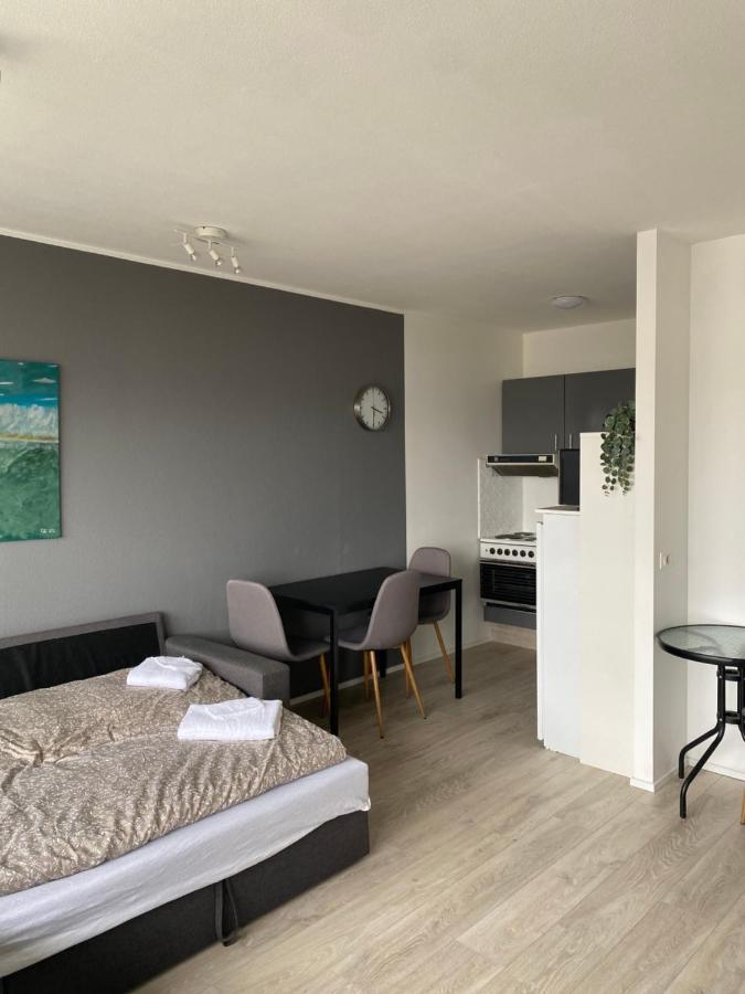 Cozy Apartment In อาคูเรย์รี ภายนอก รูปภาพ